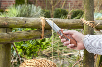 Kwb Kleines Klapp-Jagdmesser mit Holzgriff